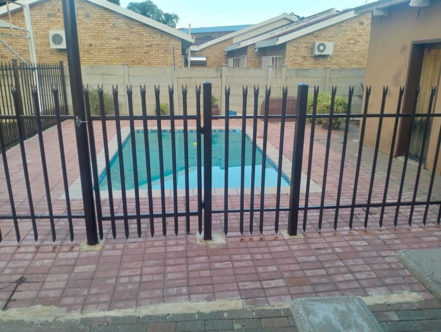 13 Bedroom Property for Sale in Bloemhof North West